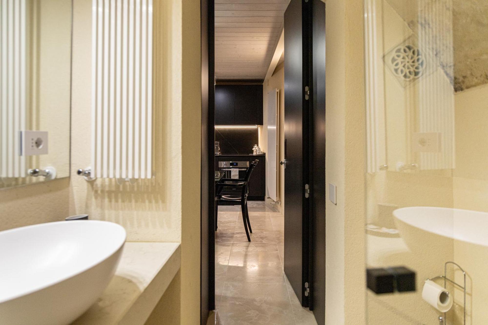 Fiorentini 22 - Luxury Con Apartment *